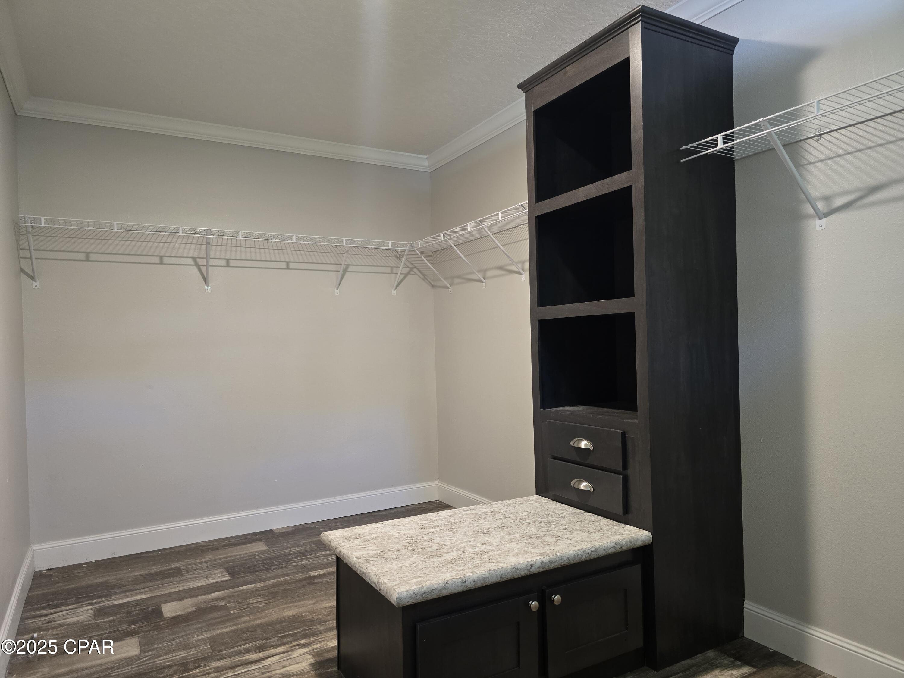 J4_t_8jtiwliev19729qzkn6fa8z5vemwlxxpze_t_s