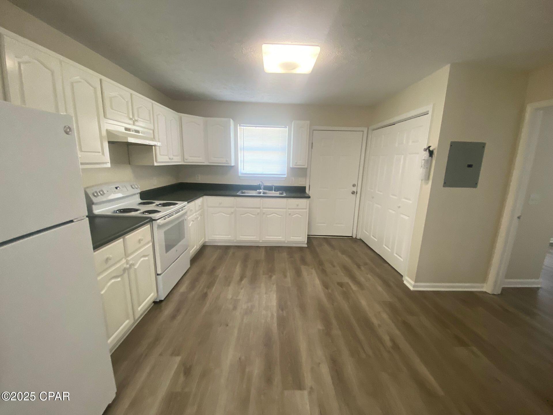 Kq8rndz9m1bjhchl8b7mqhd Jr9vs_hivasxhr4bemo