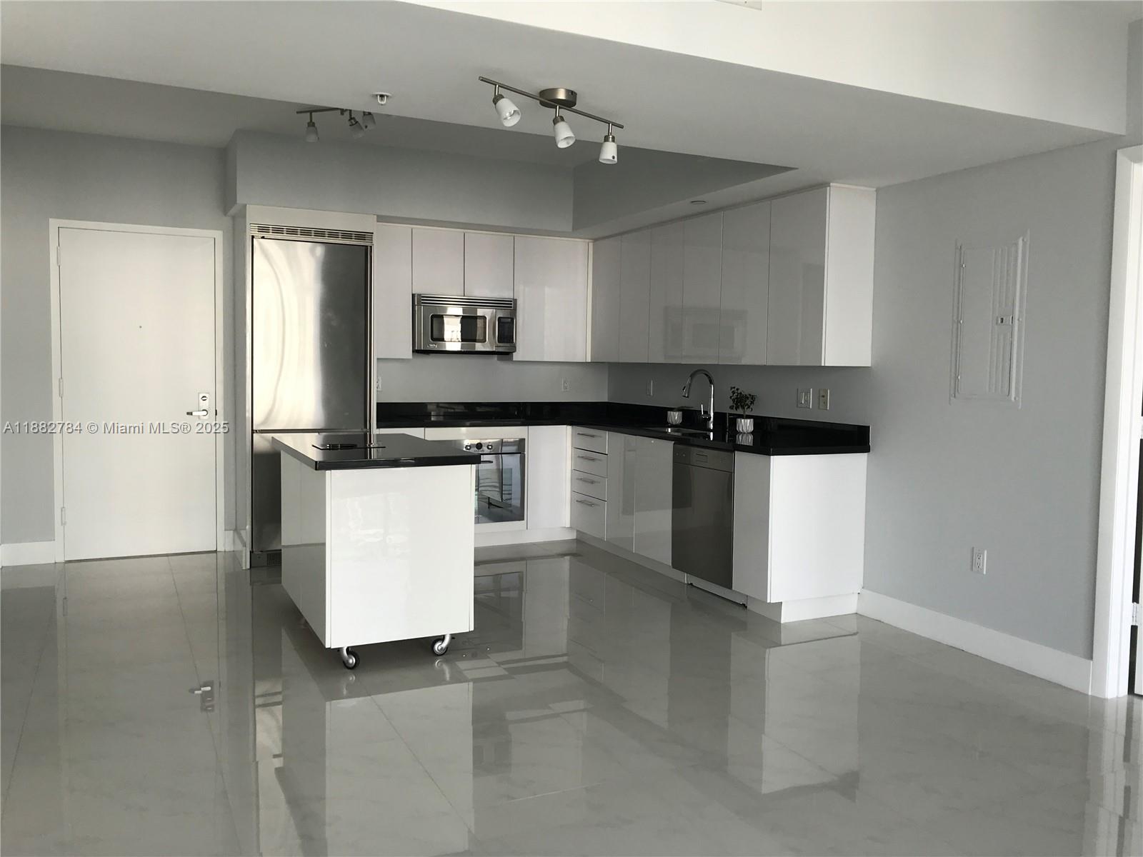 Property photo # 0