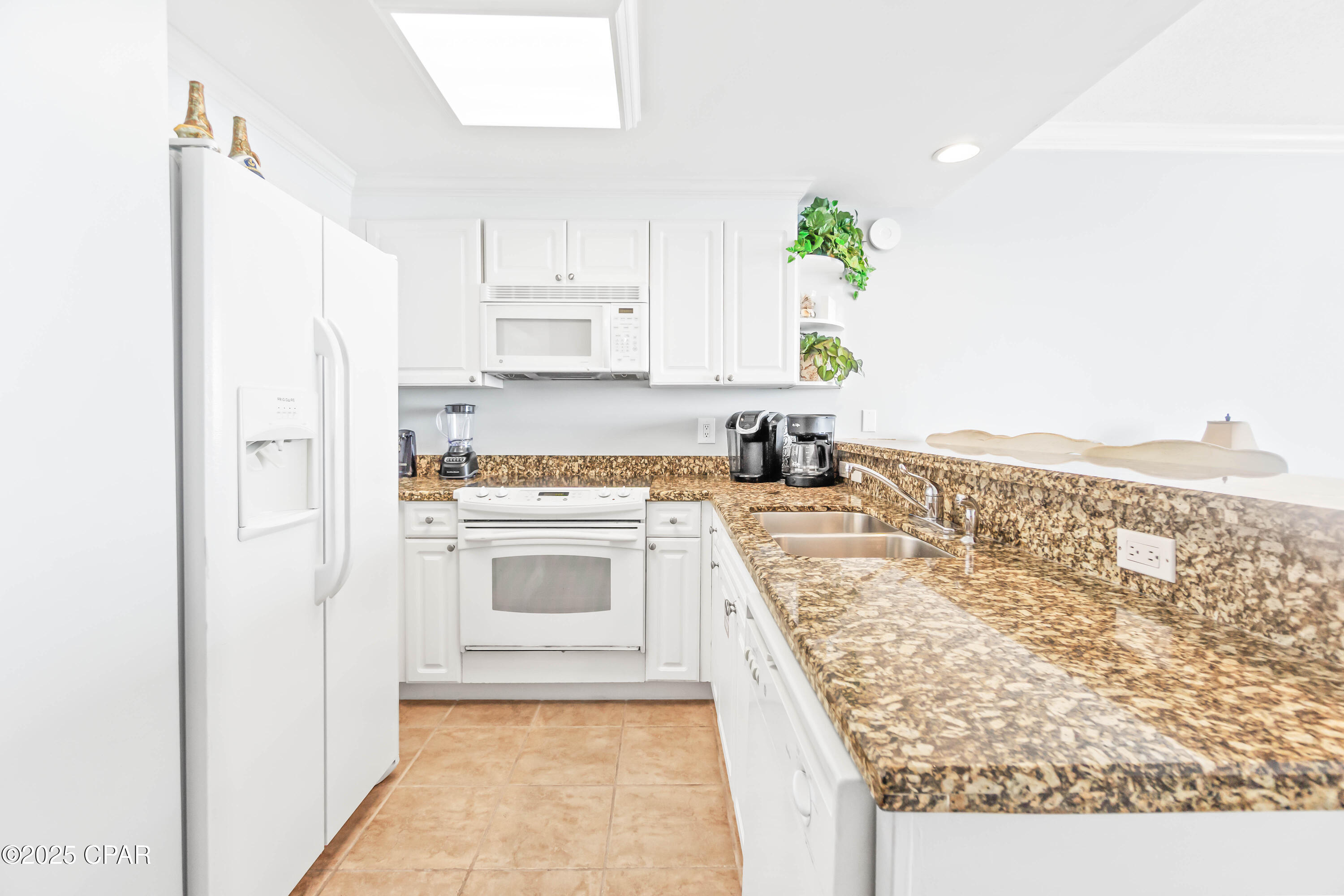 Ba0_ofdz1ml_wkep8b0yt 7oirieklckipl7ui7gjvw