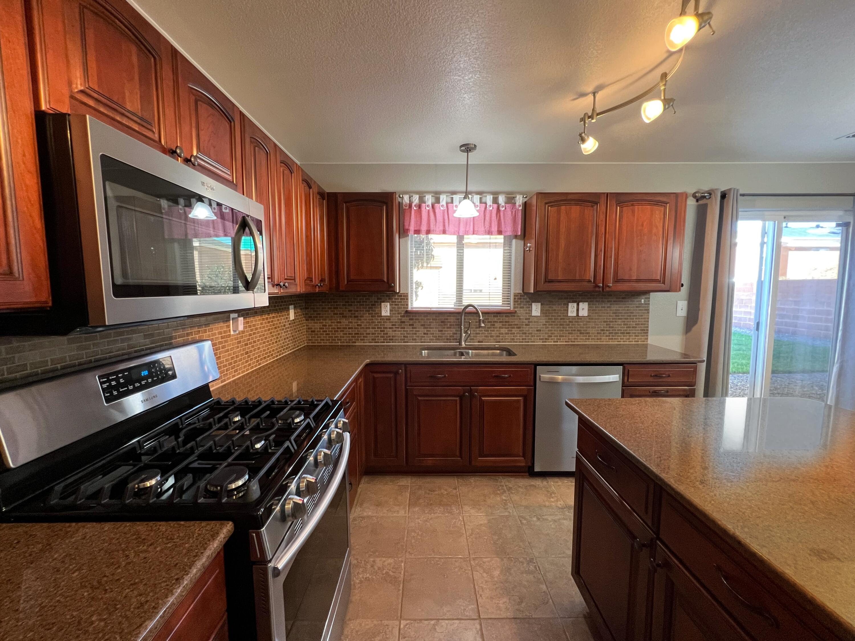 10504 WOODQUAIL Drive NW 