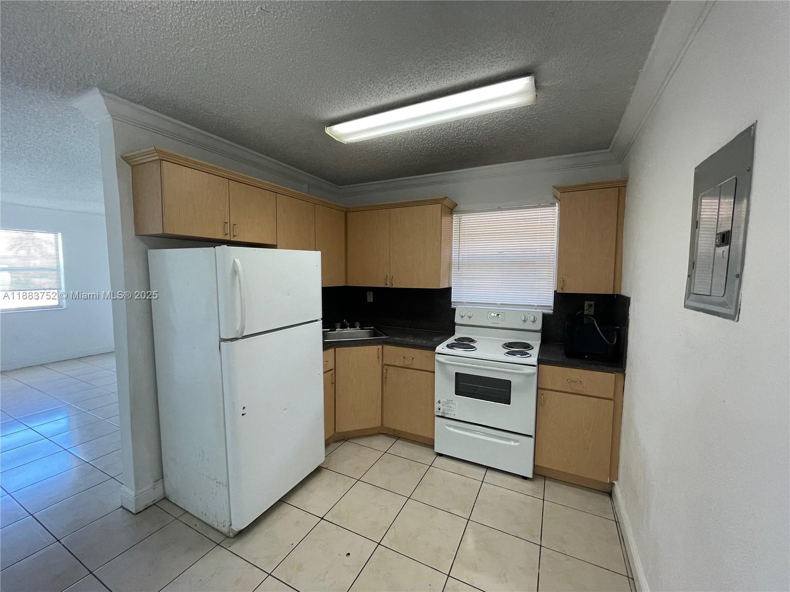 Property photo # 6