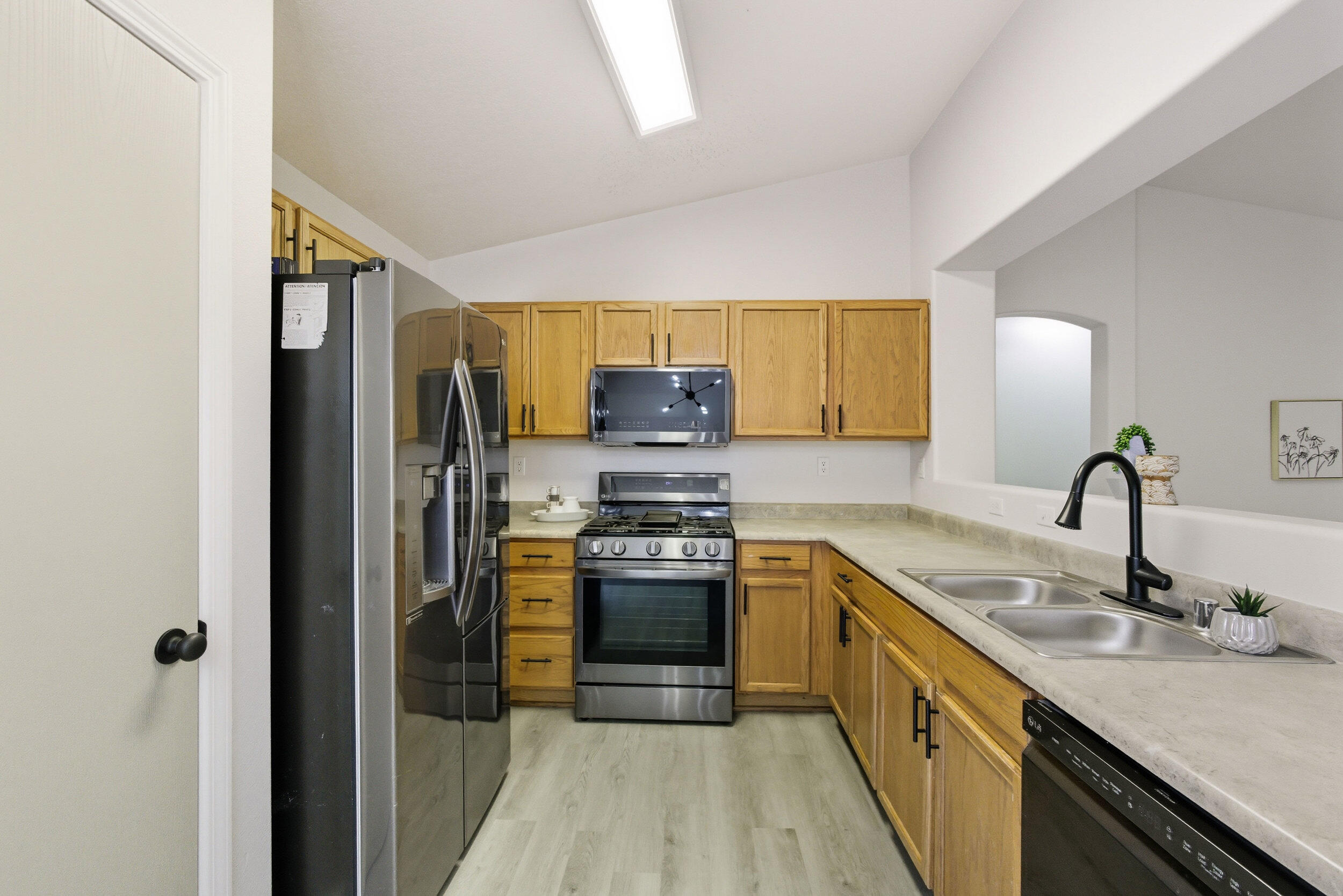 1504 PENASCO Road NE Kitchen