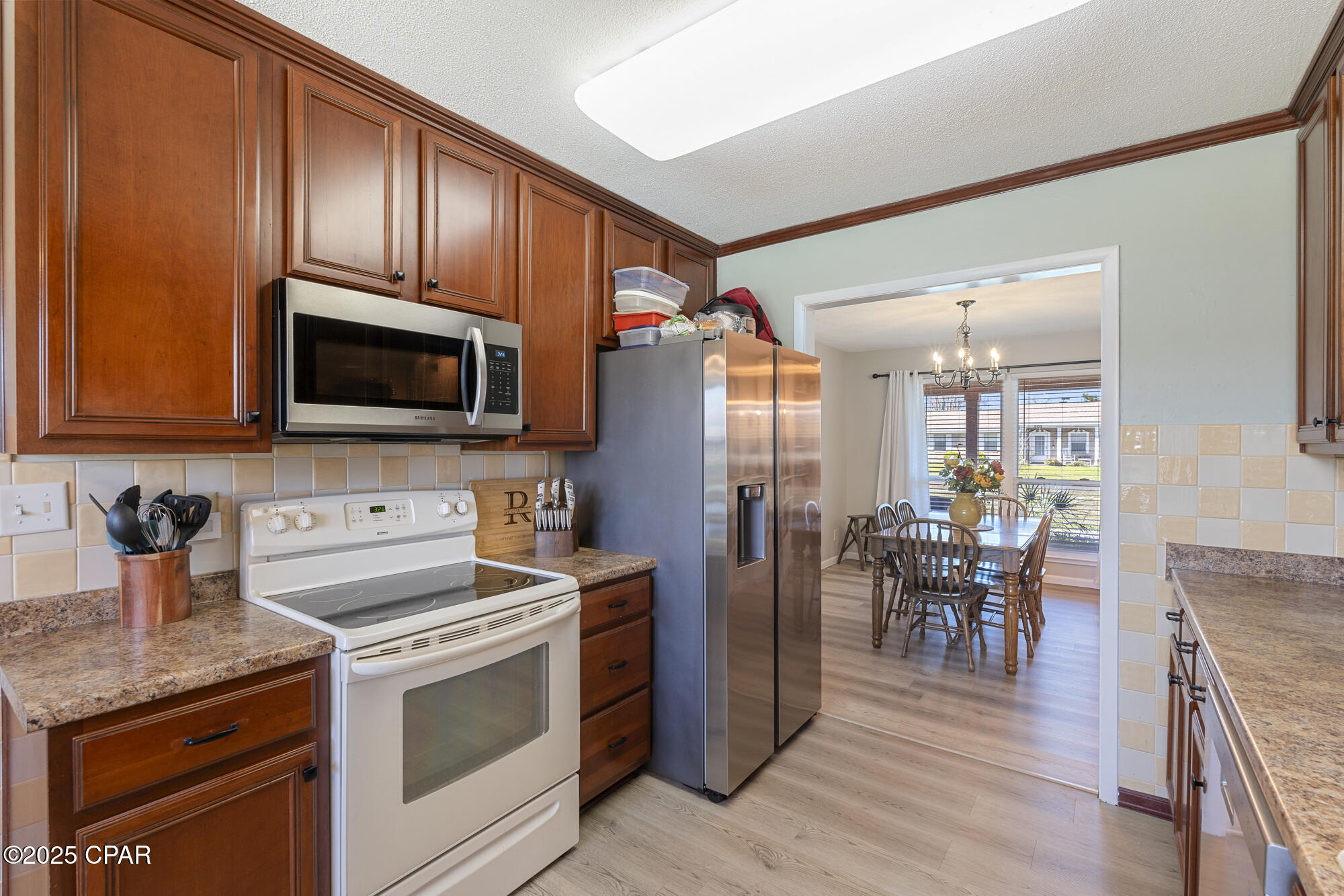 0mnpsgvai0nzz23j8hh Gfkxthldbug90ae81jpzbzk