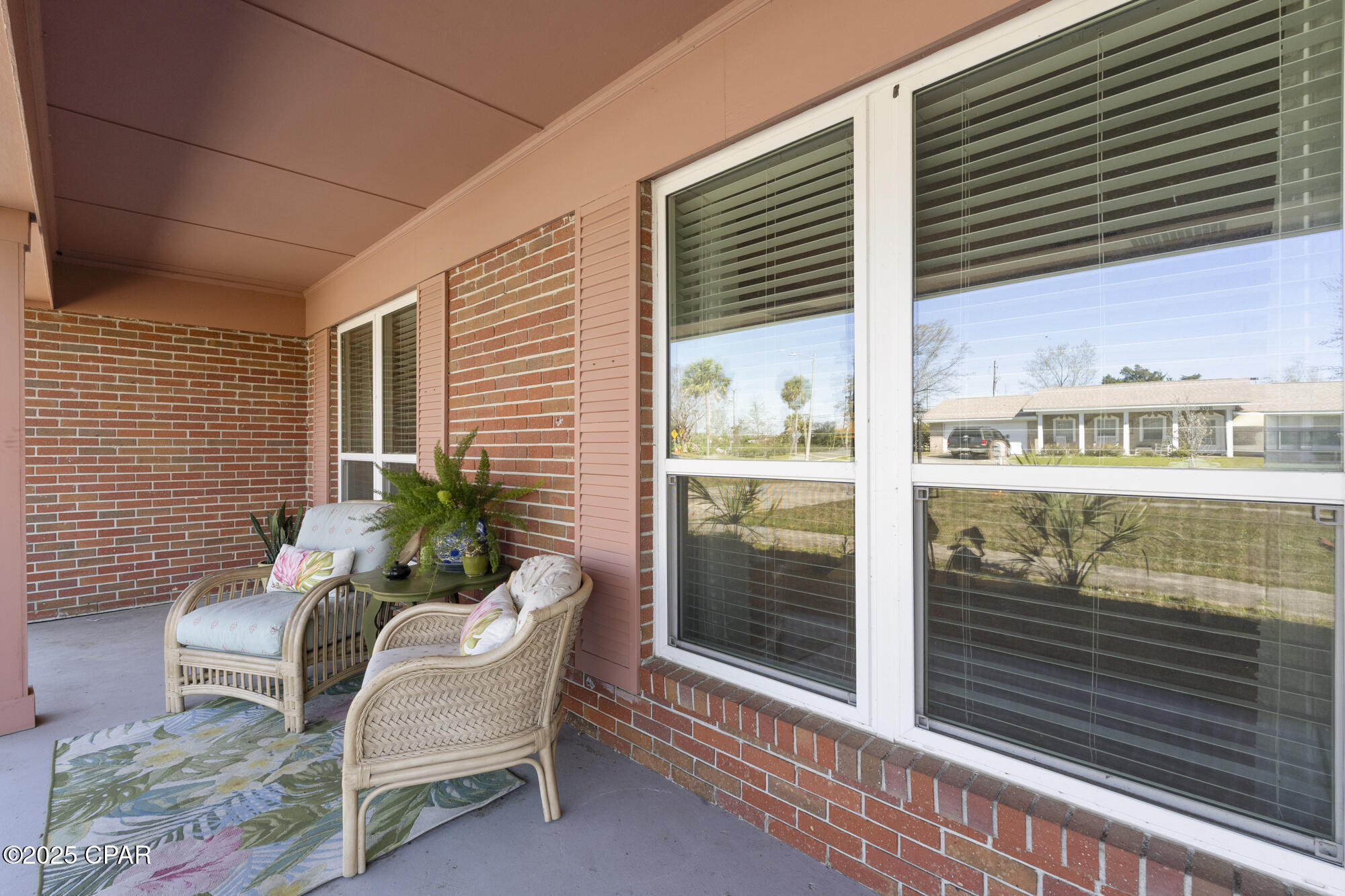 Image 6 For 301 Floyd Drive