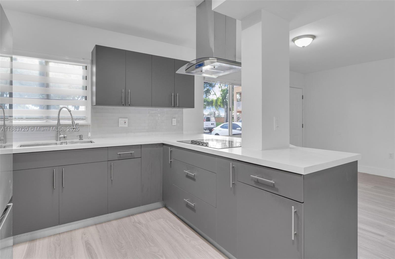 Property photo # 6