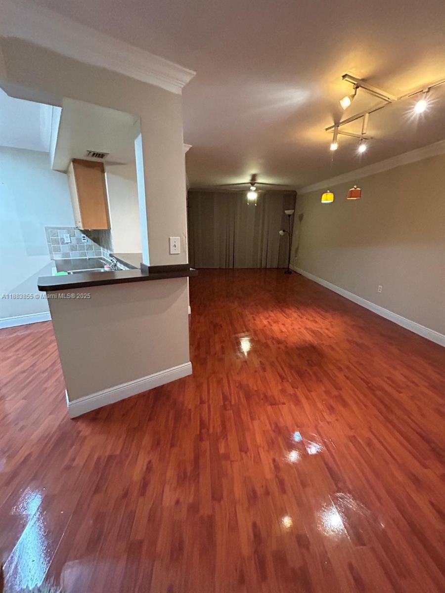 Property photo # 9