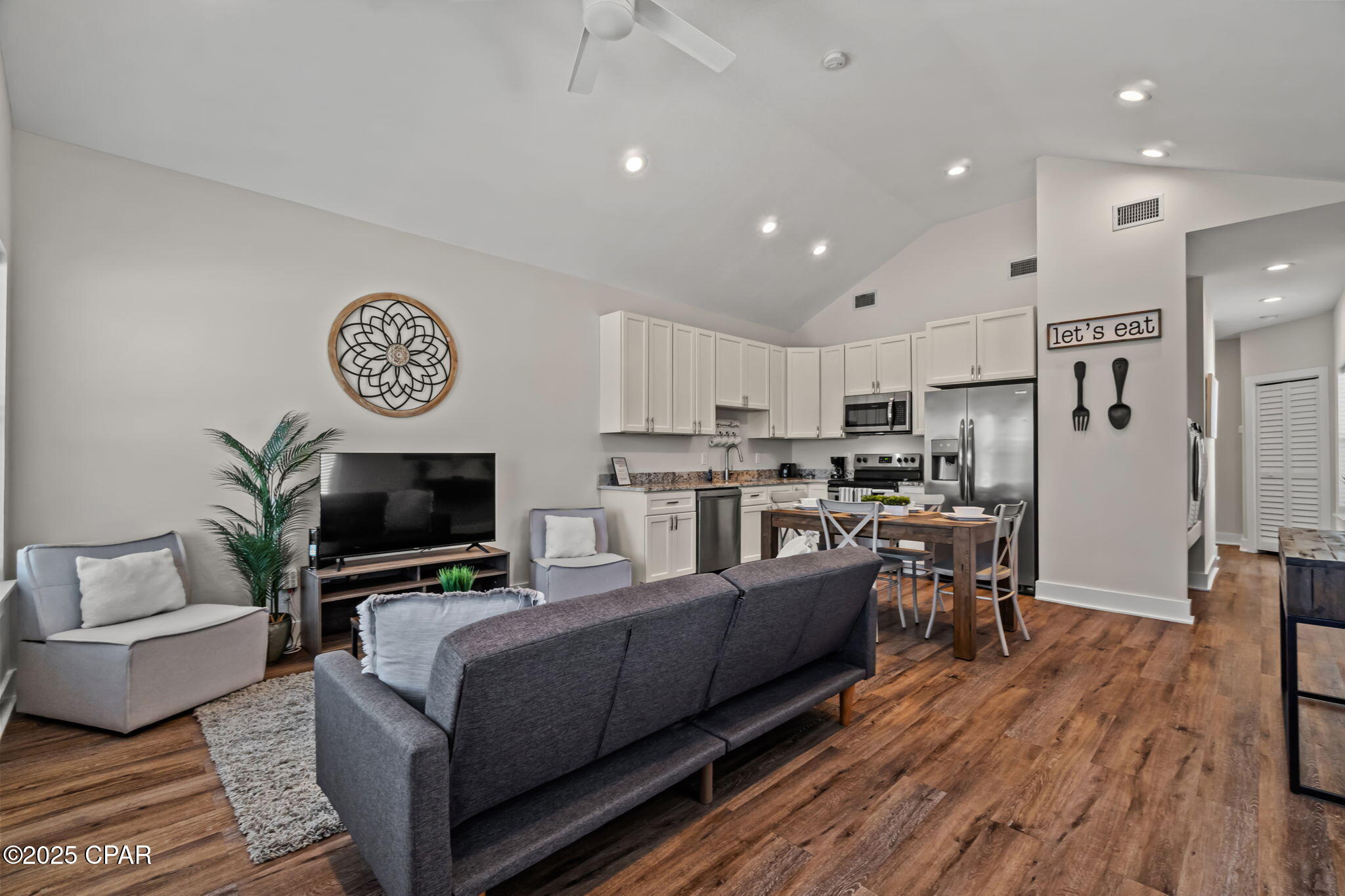 Image 3 For 2907 Sarah Jean Court