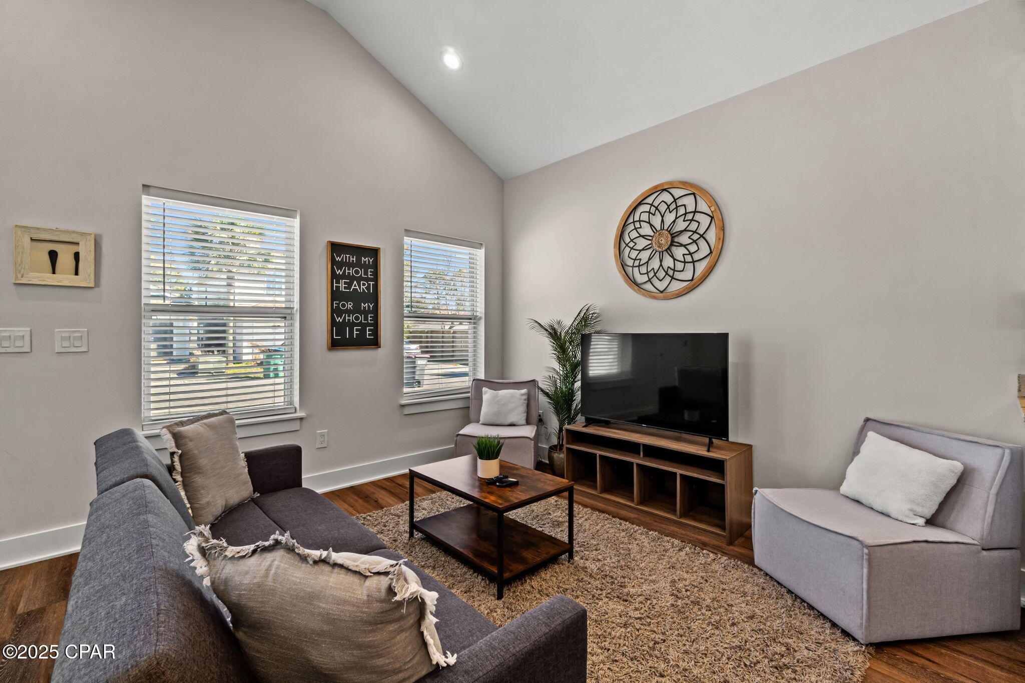 Ut E379bqnhs1hly Ghlftna7ld7p2sbjkh4z3njpbc