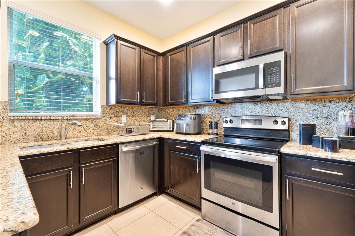 Property photo # 8