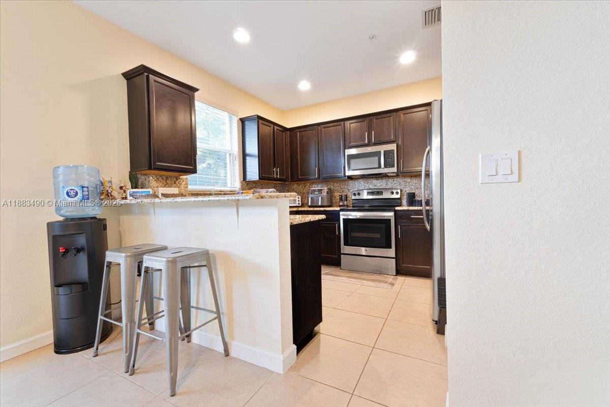 Property photo # 9