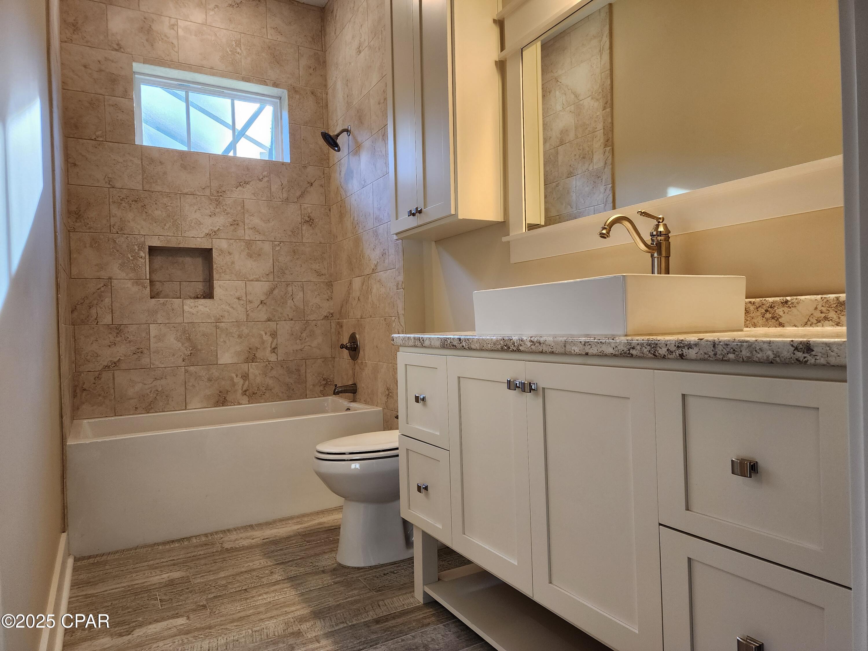 2phhesazztwl2aj_qtl3rfsxfkf4bz8iwlwepscm6bm