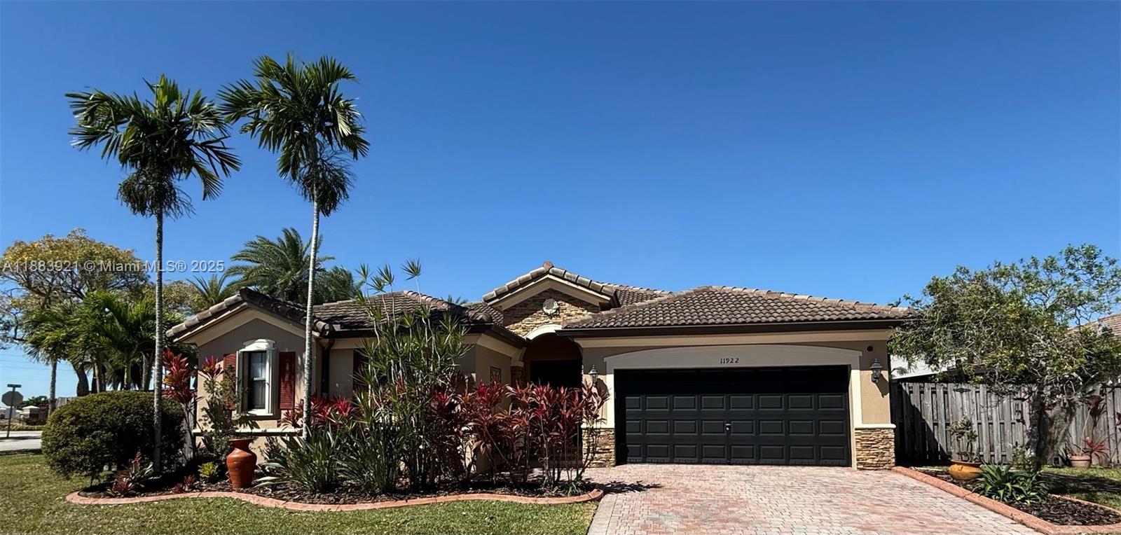 Century Gardens At Tamiam