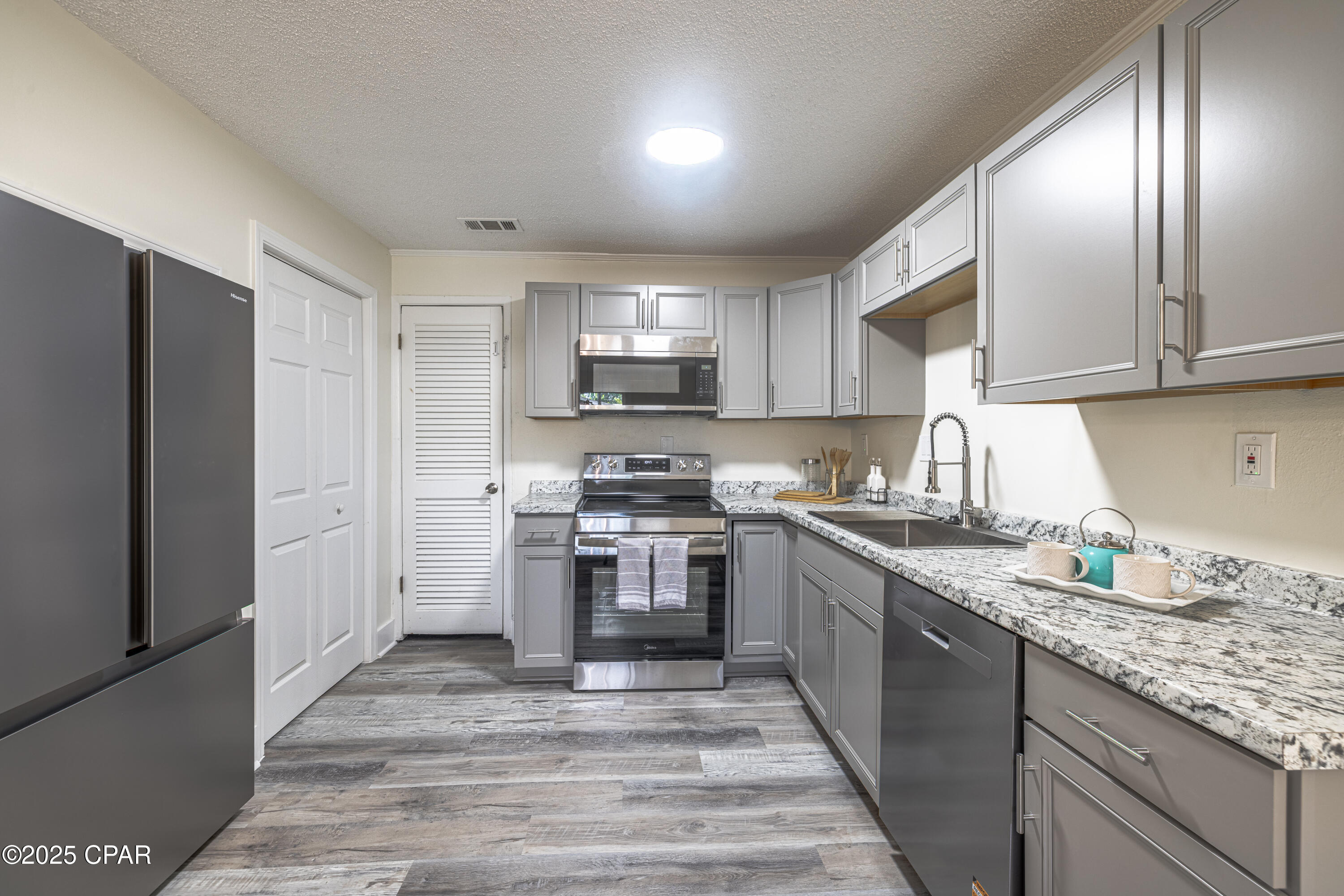 Kra1fx Wdrmuralnnwybzer_4lreahacguuh1gfv 8q