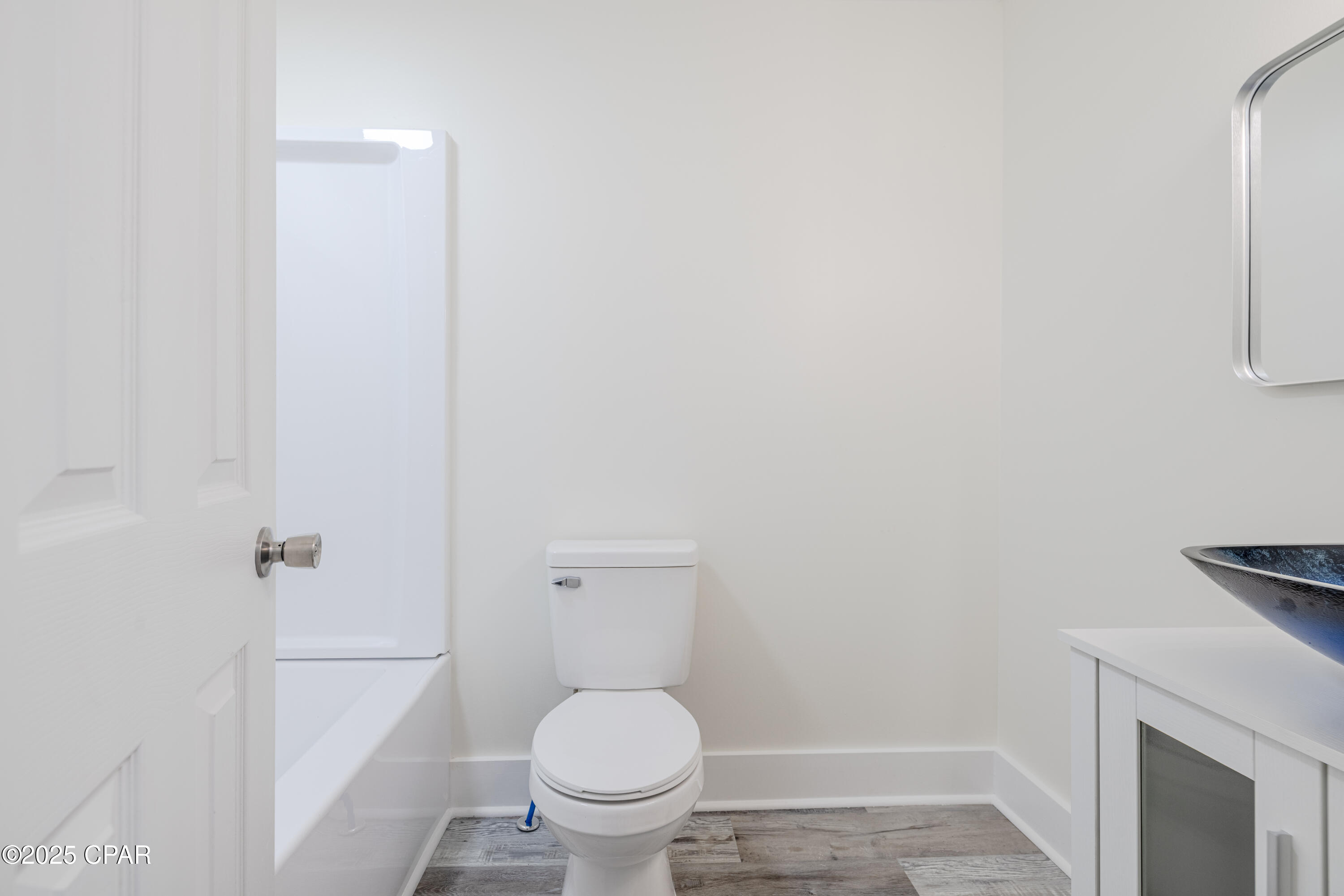 3e0h8h4vgzsgzcrxsryud_q1v46mbcfdcnuu8pfzii0