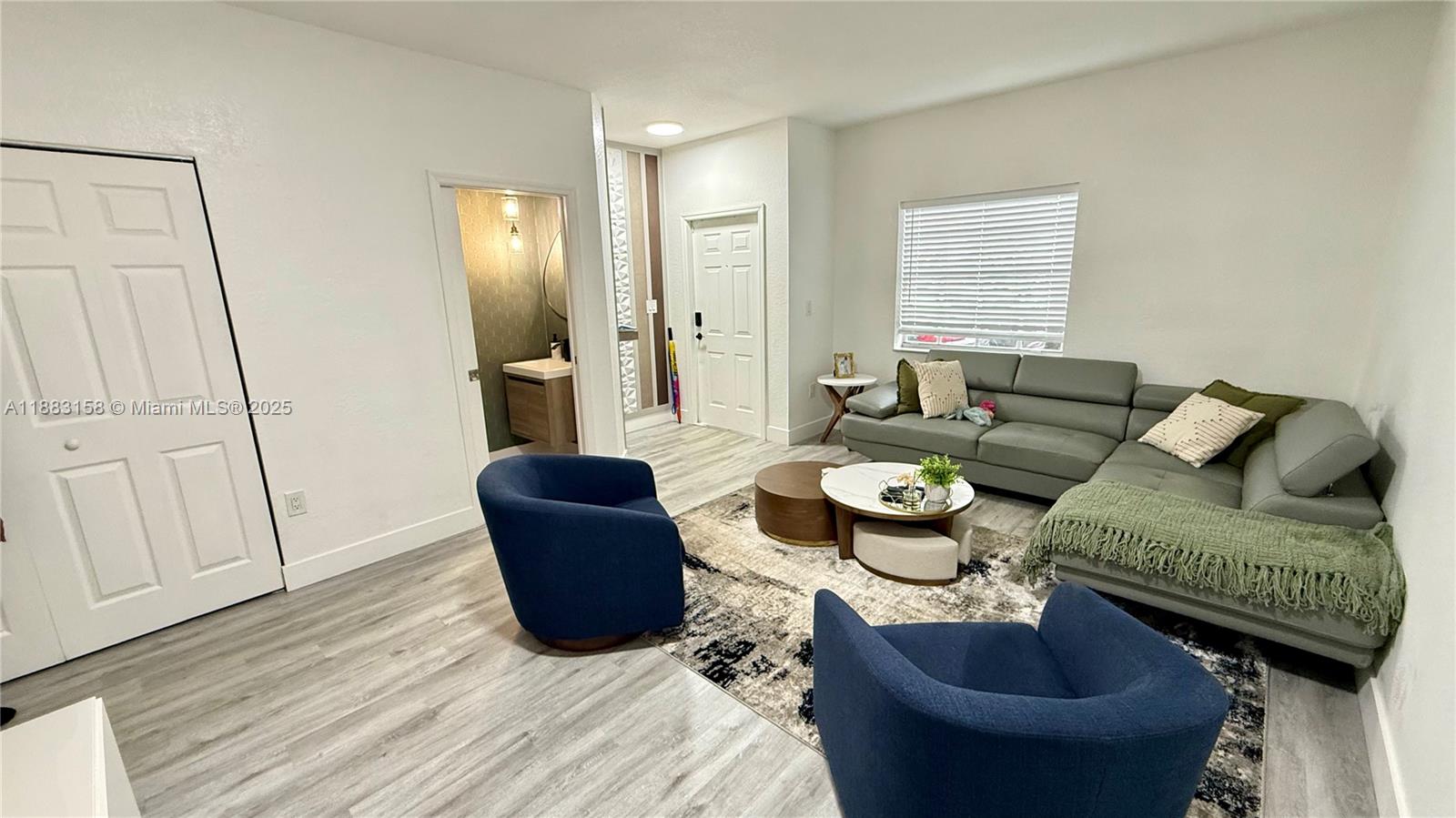 Property photo # 9