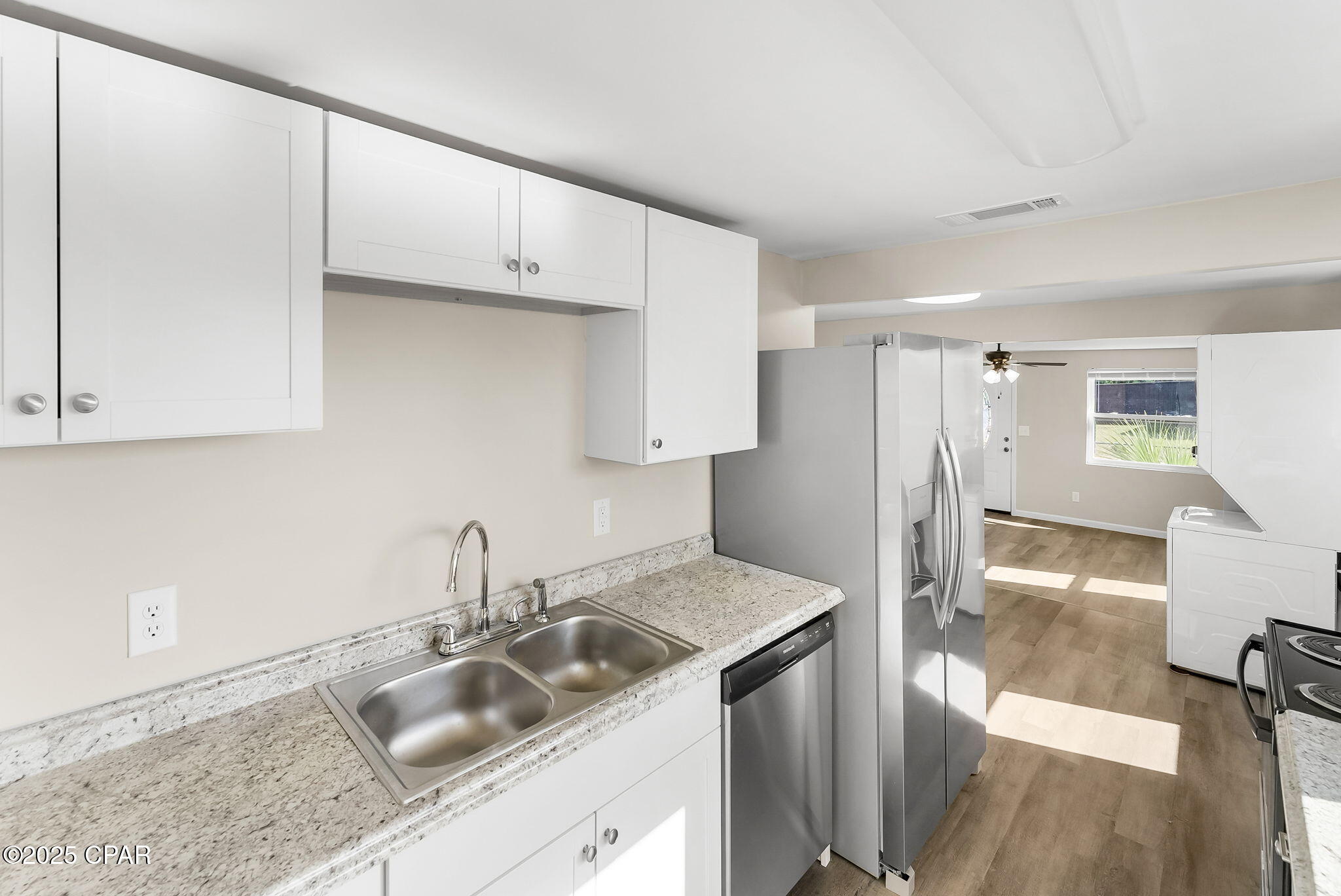 N3e 2xdhurs4x Vpuw8xapamf4r0uvpycclvzi0_tem