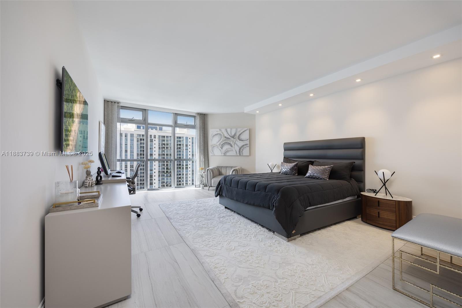 Property photo # 9