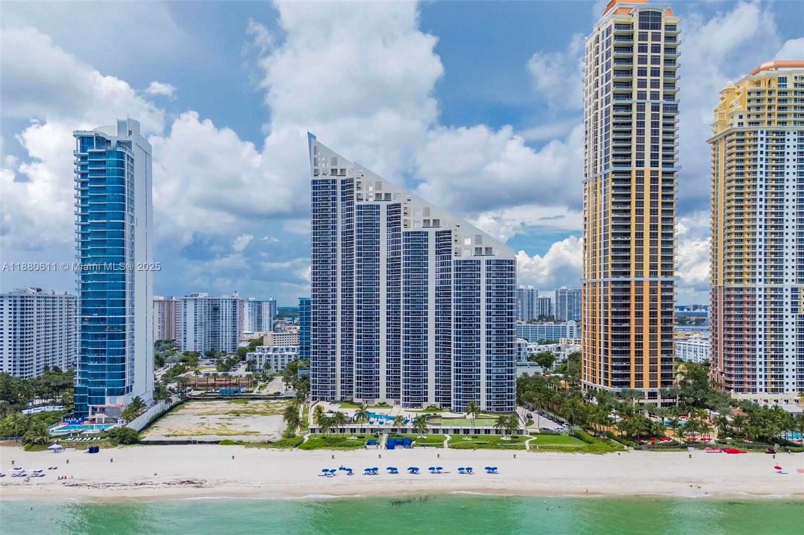 17555 Collins Ave Unit U P-7, Sunny Isles Beach, Florida 33160