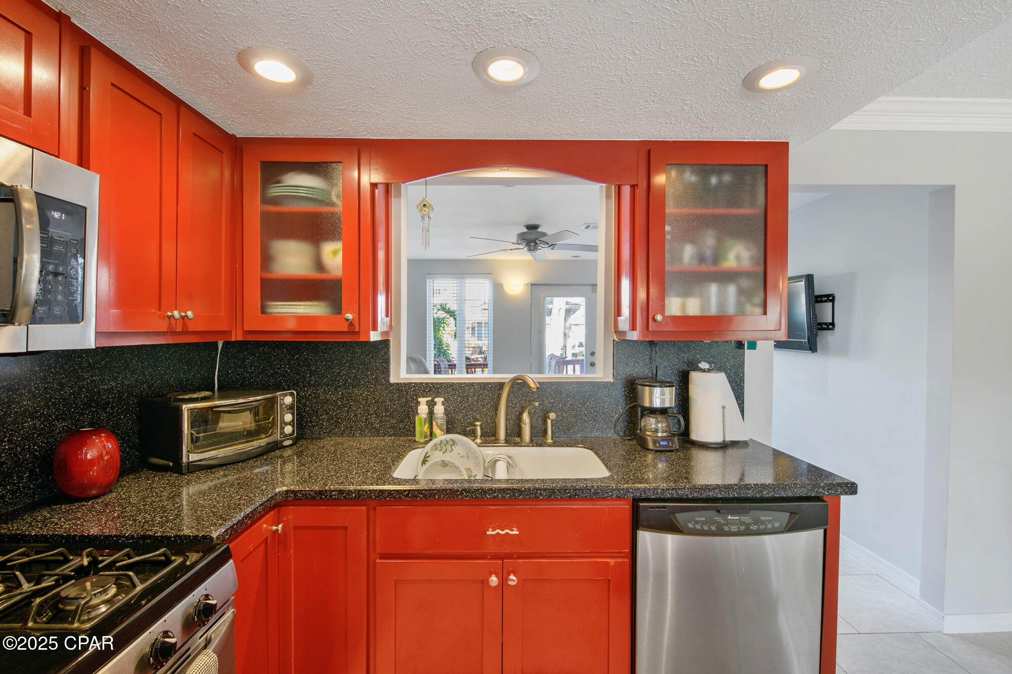 Upu_rlwwj_zlnvtlm461v6mzengotl1pab_d272 3es