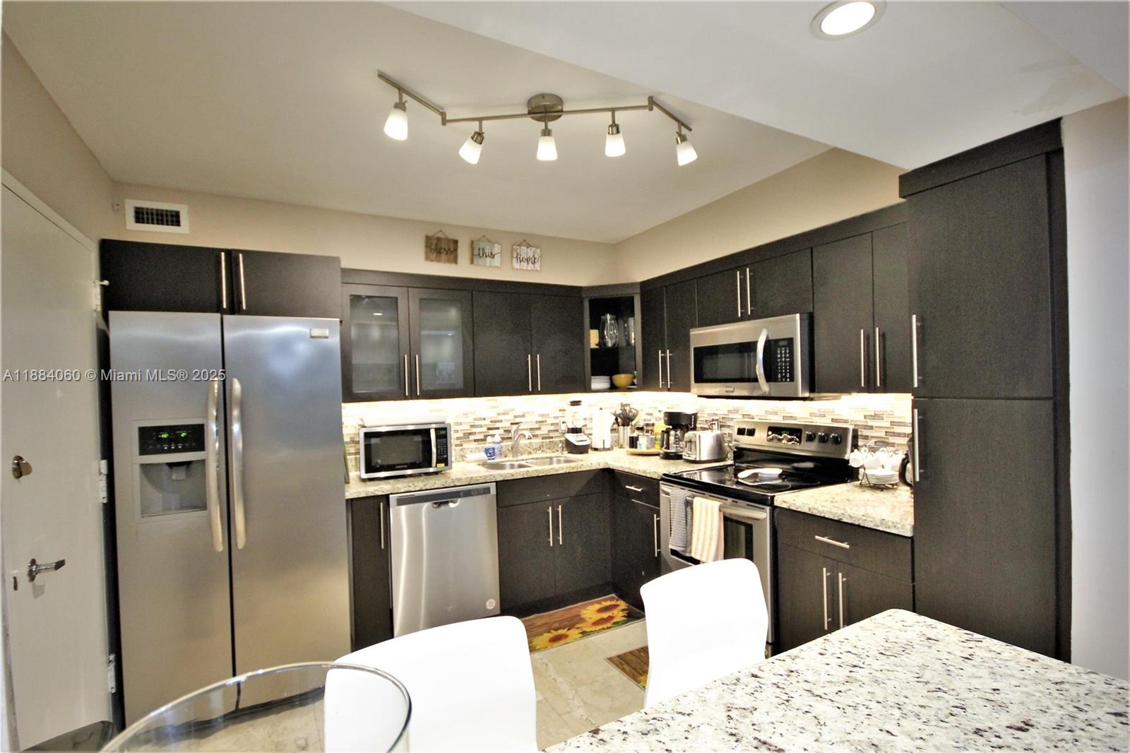 Property photo # 4