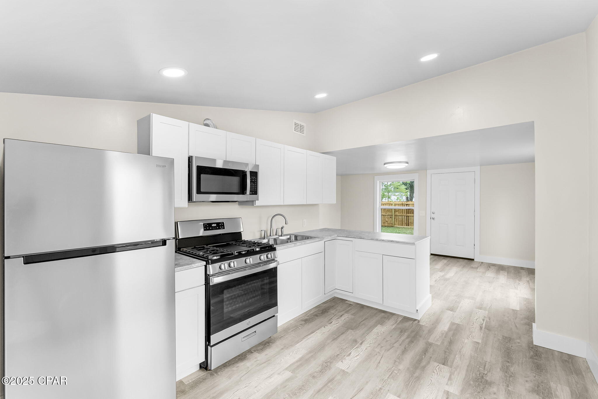 Image 16 For 3733 9th Street