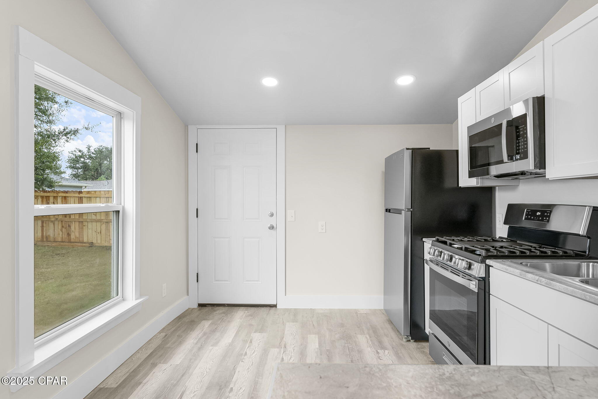 Image 17 For 3733 9th Street