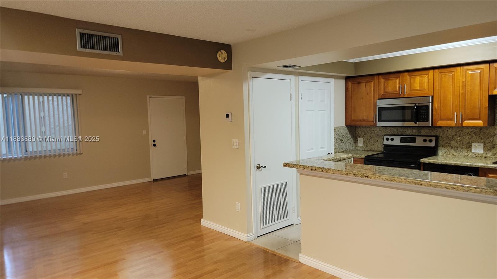 Property photo # 9