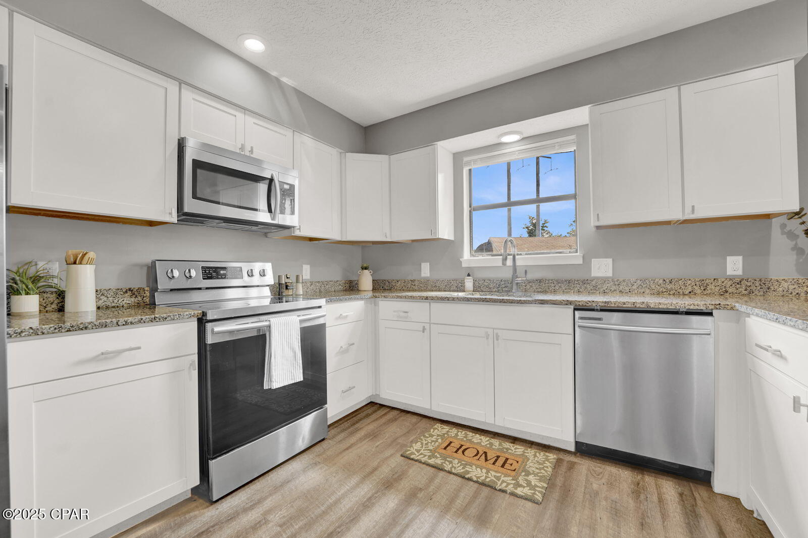 Jmaxahevoahuhrymilvoacrhouj_mnwc_ptf1wkf_te