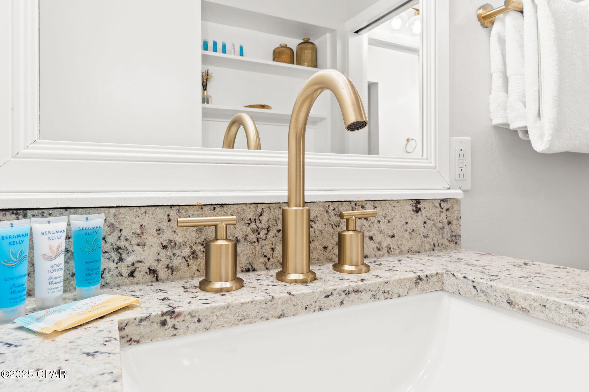 Kku4d9ivxfux9jb2xq_dpne2qq7v2nycbpv878gpo3u