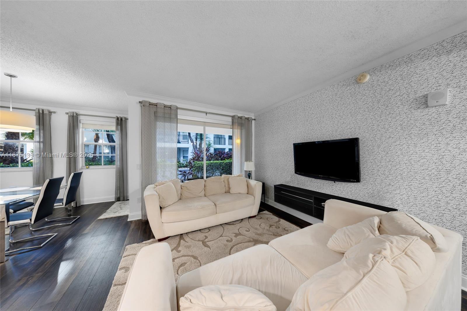 Property photo # 8