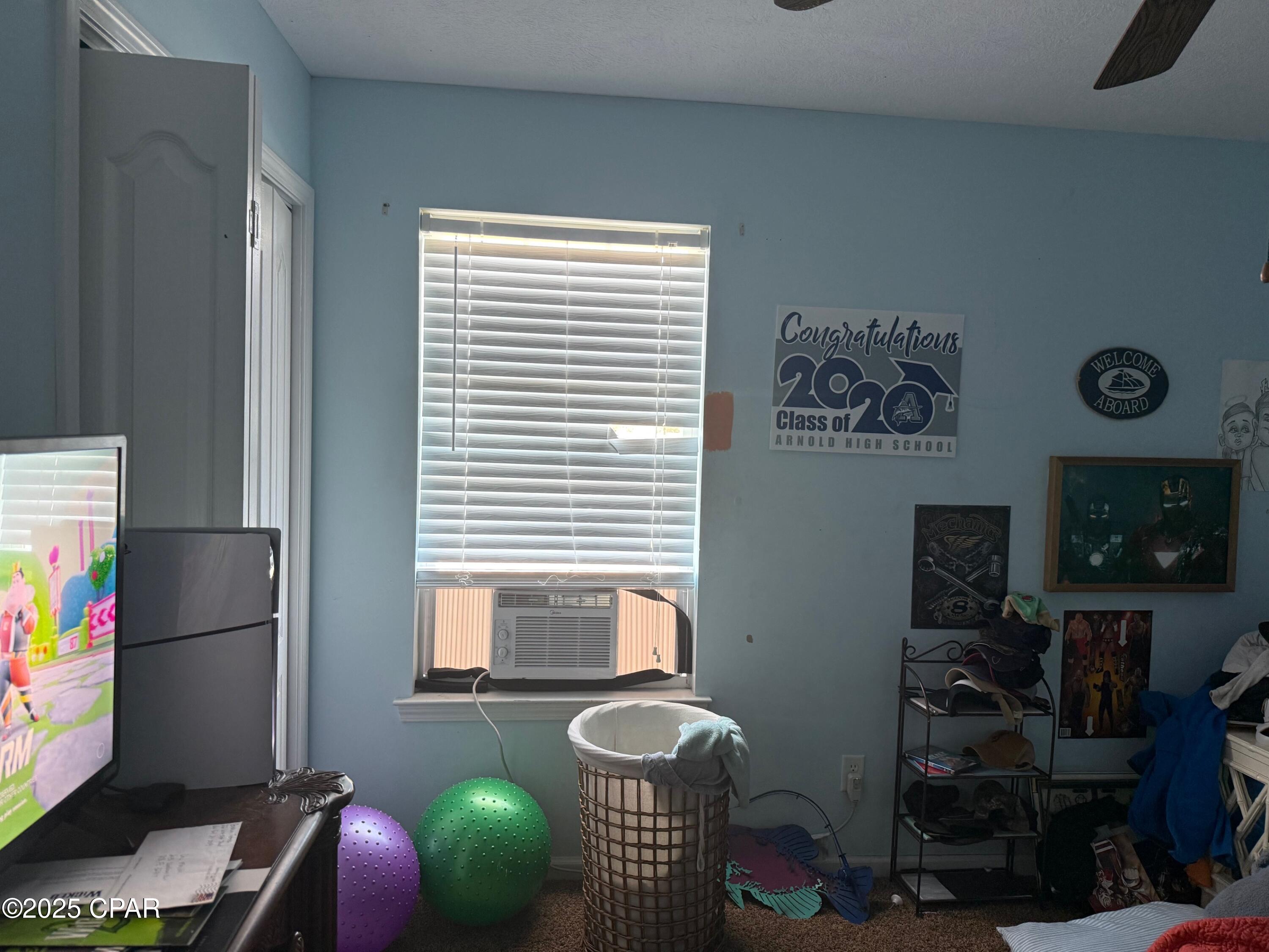 Bwpilfpdnedu7yhdlhprzxhb9dhu6ooe Ldy32z8f_i