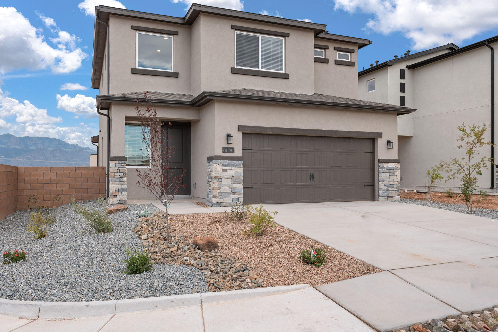 6696 ZACHARY Road NE 