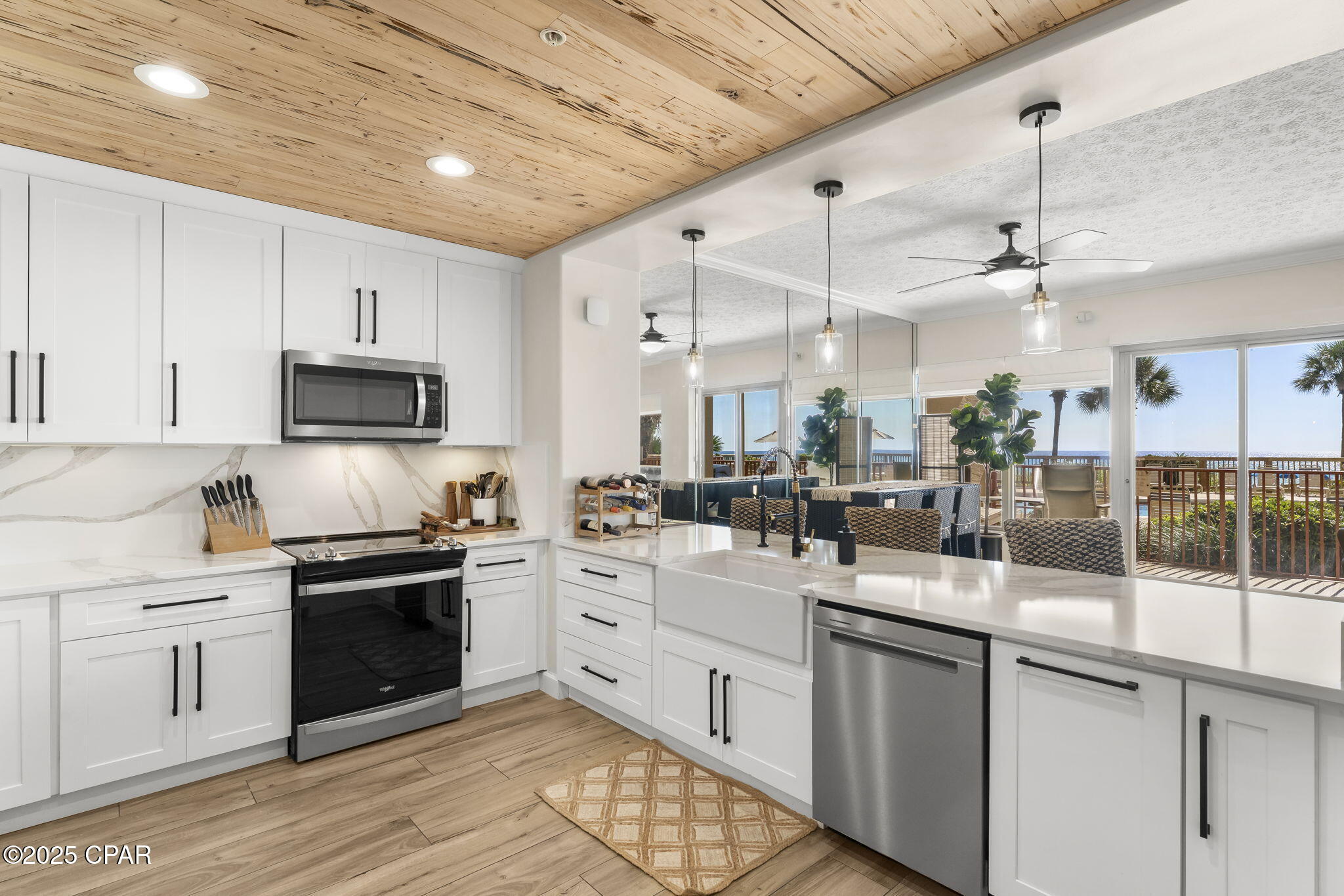 Image 7 For 7115 Thomas Drive 104