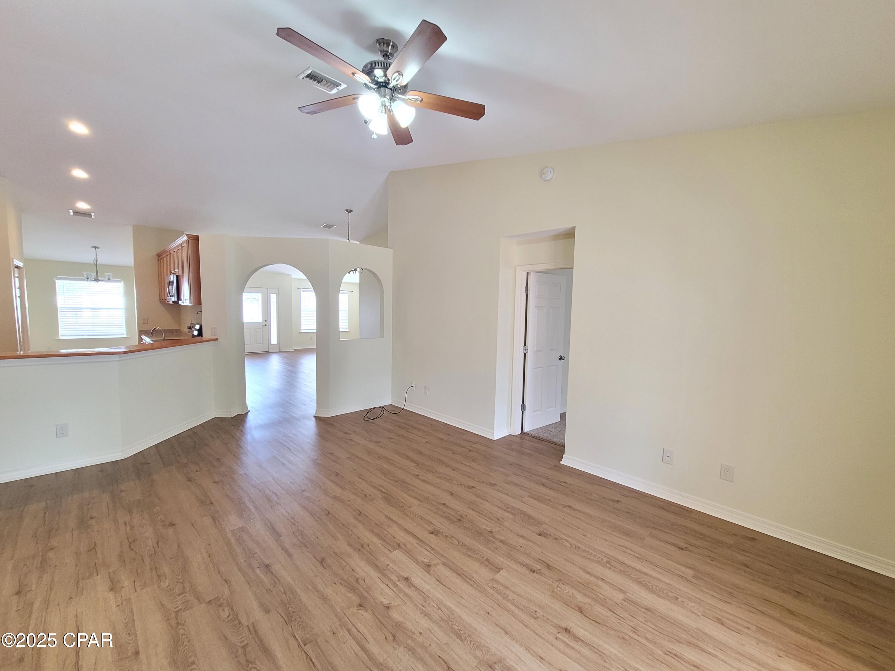 Oci90w225vpvptmara17lmsmmbzhsbab22n00qx7eeo