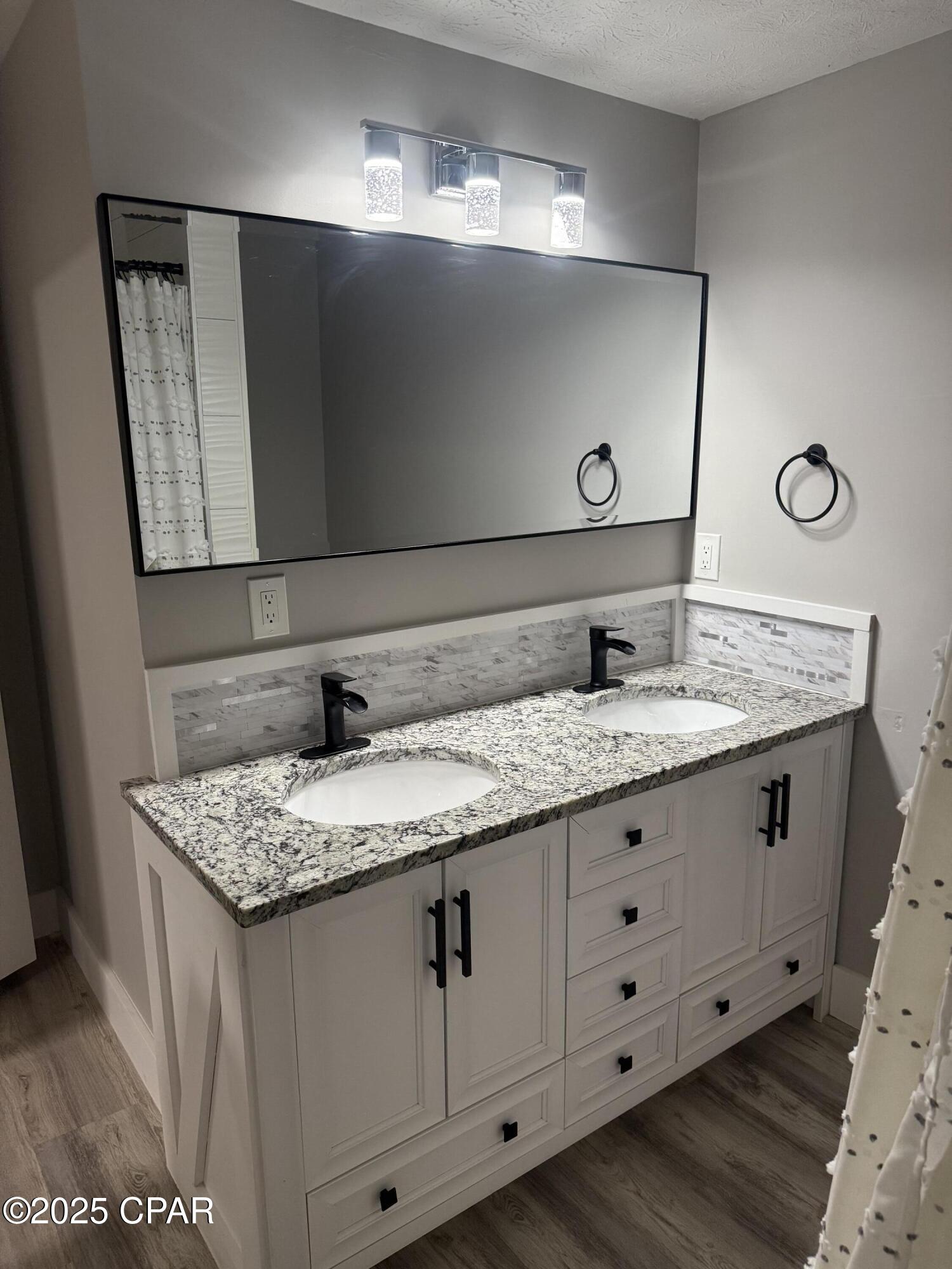 F Gtf7ixl1ypwdssdlknbuzokcz2z5r4it0pf0dxcyu