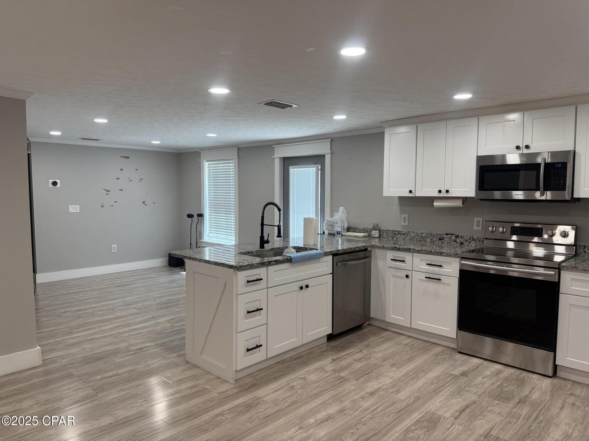 1alxzgmhvo9bdimznks7lr8u7ukcjalyjjsidxub83m