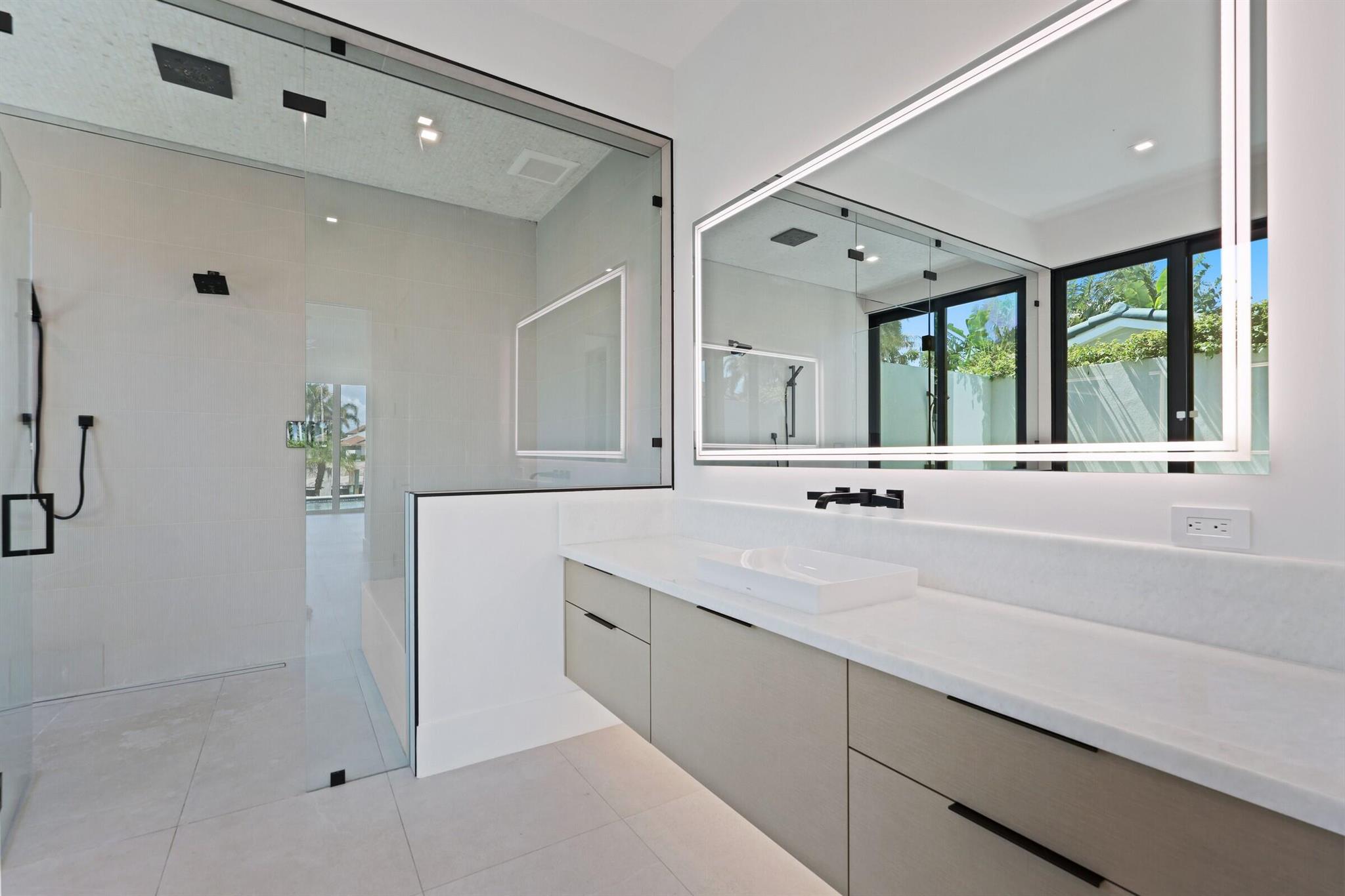 Photo 32 of home located at 933 Allamanda Drive, Delray Beach FL