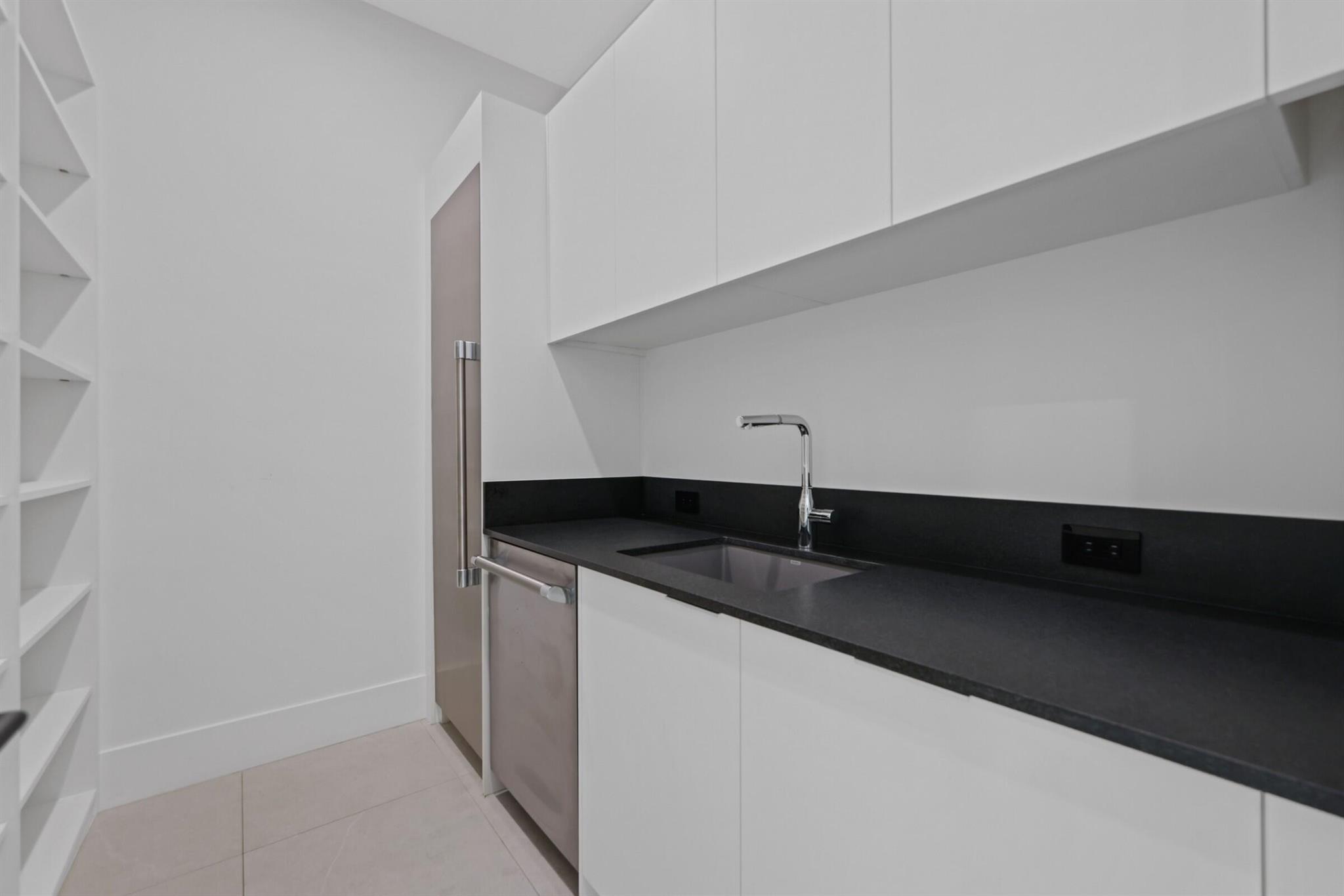 Photo 39 of home located at 933 Allamanda Drive, Delray Beach FL