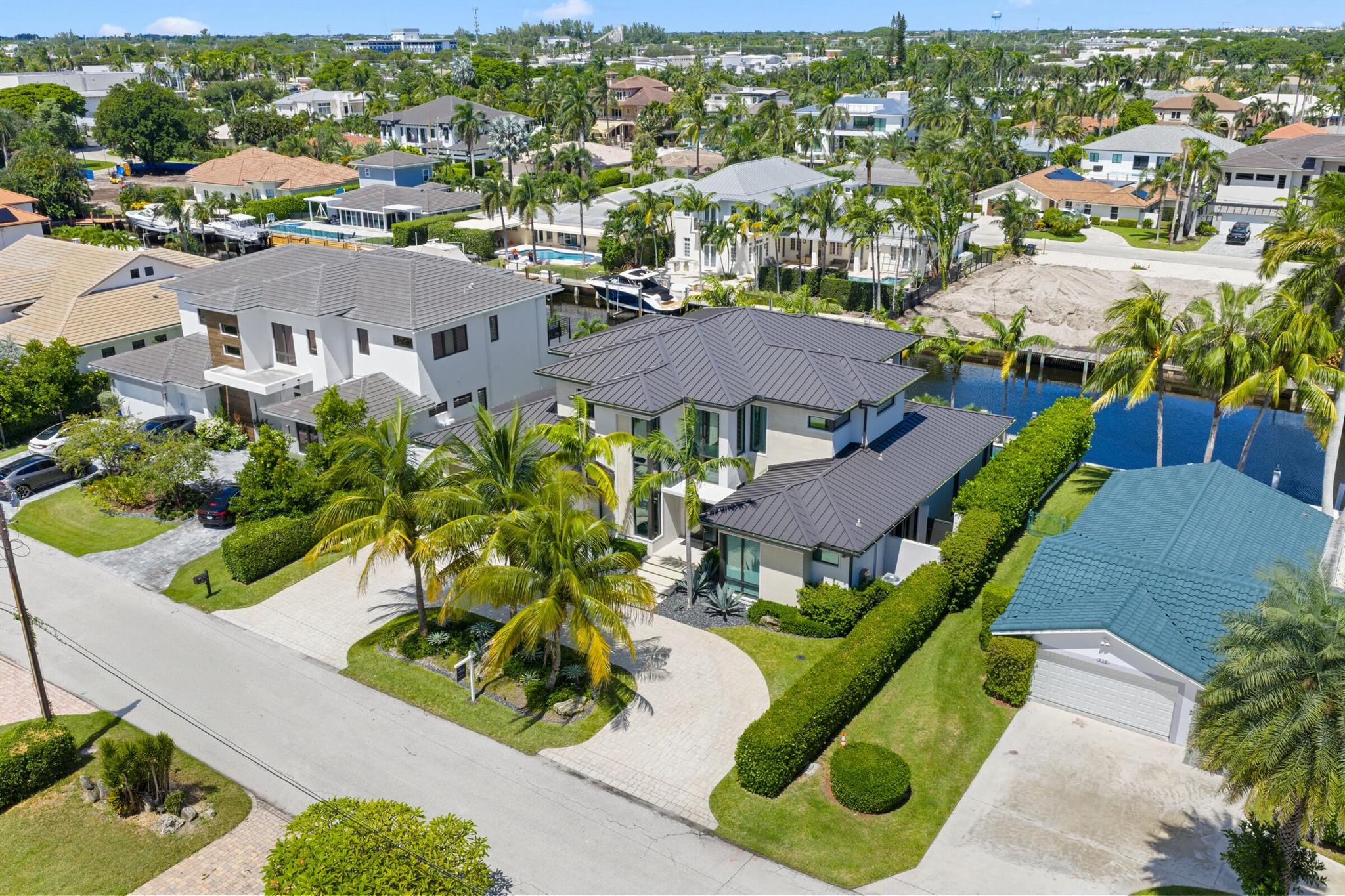 Photo 78 of home located at 933 Allamanda Drive, Delray Beach FL