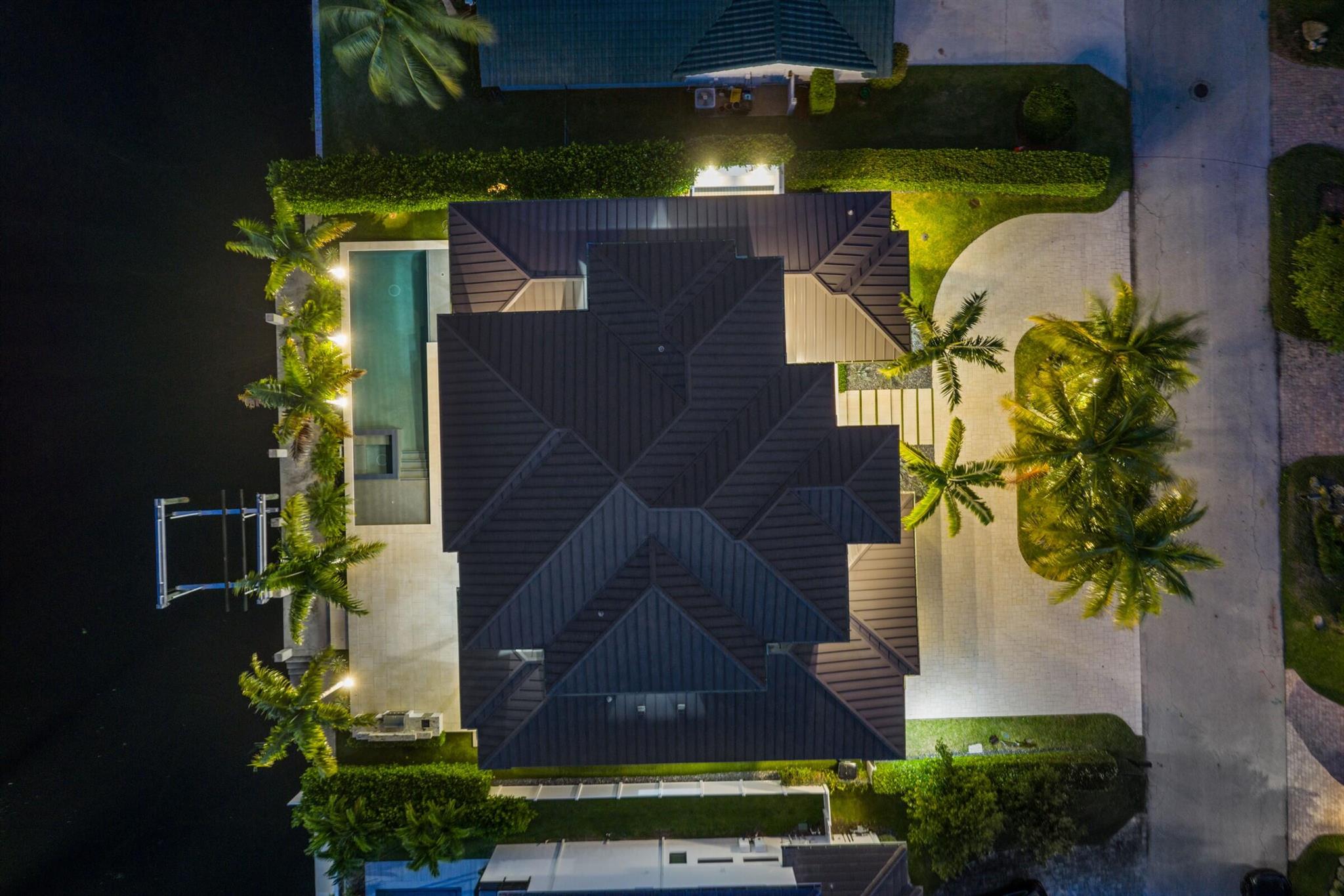 Photo 88 of home located at 933 Allamanda Drive, Delray Beach FL
