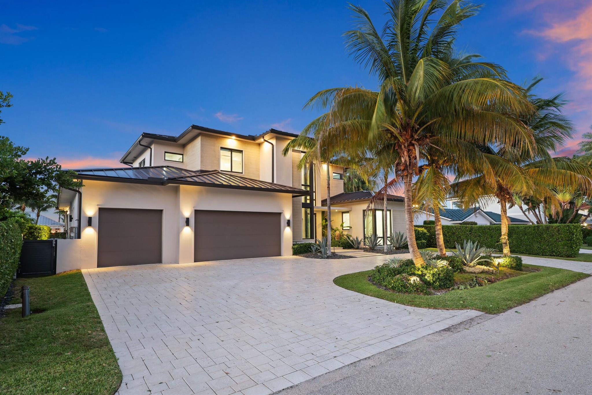 Photo 92 of home located at 933 Allamanda Drive, Delray Beach FL