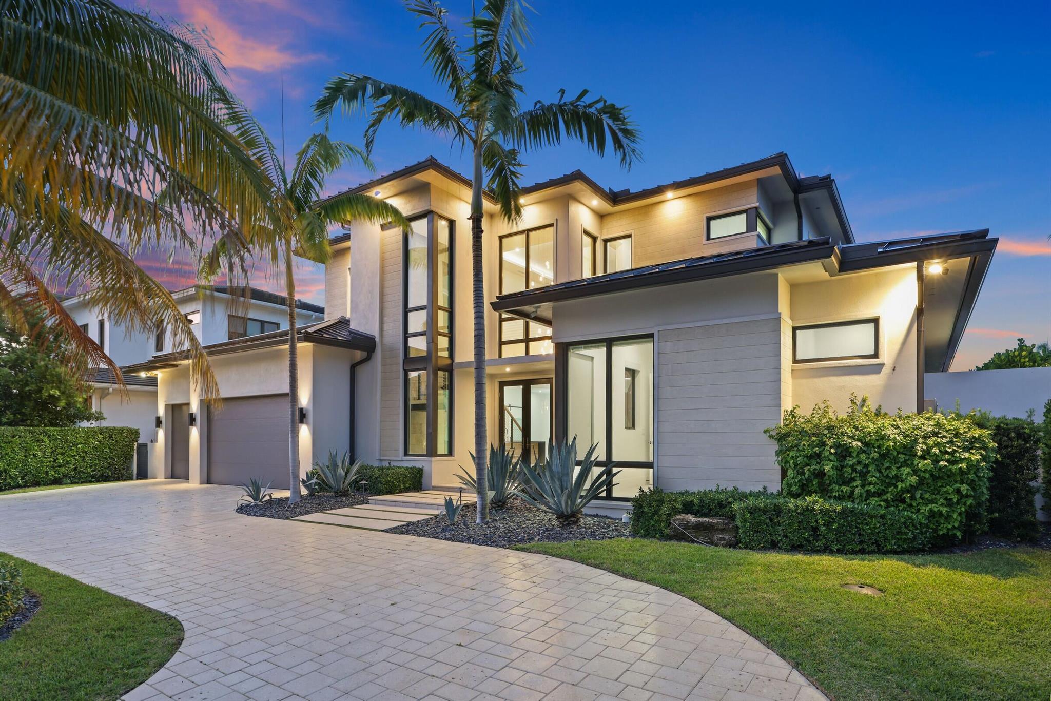 Photo 94 of home located at 933 Allamanda Drive, Delray Beach FL