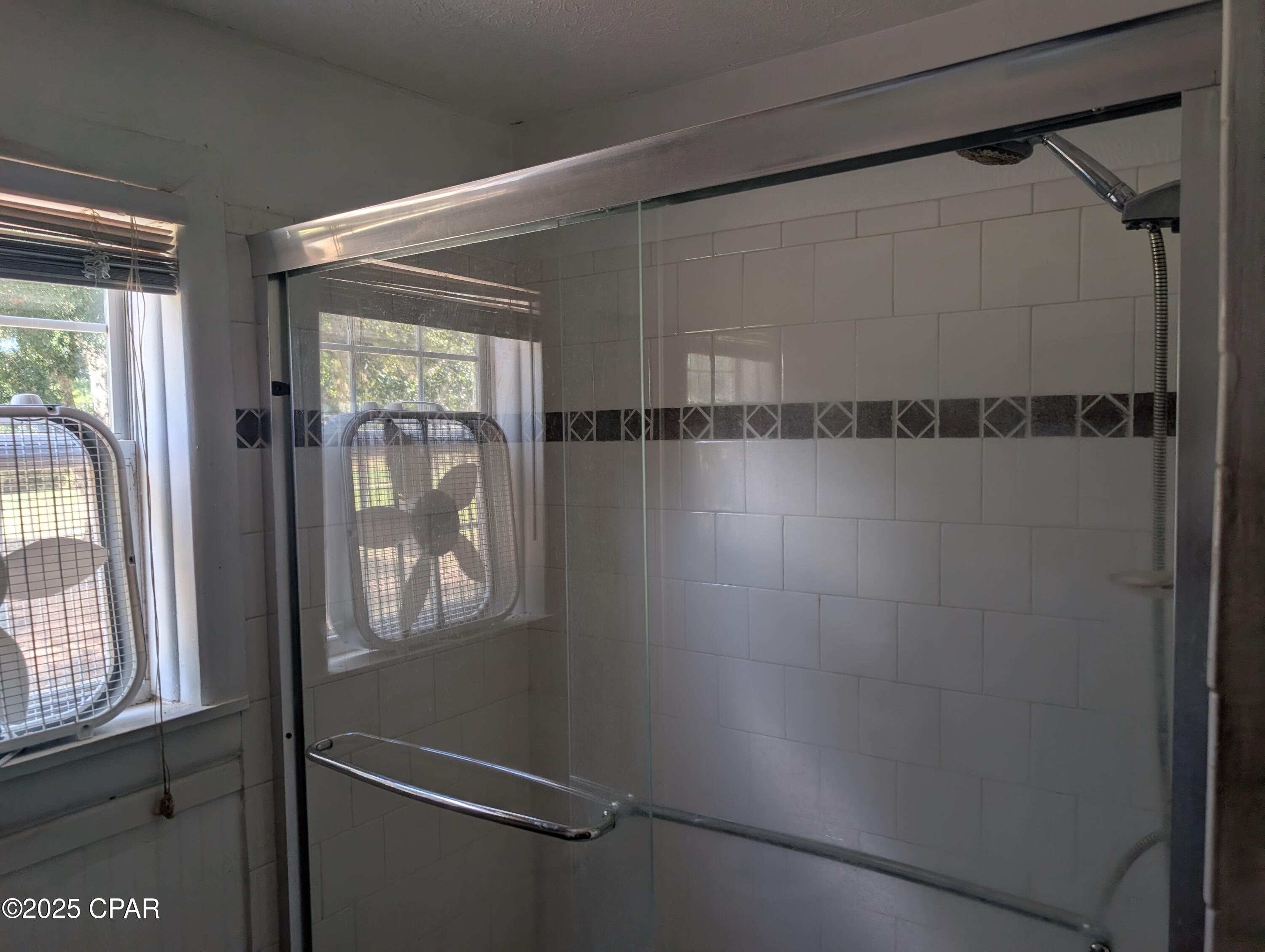 Image 18 For 1900 Olive Lane