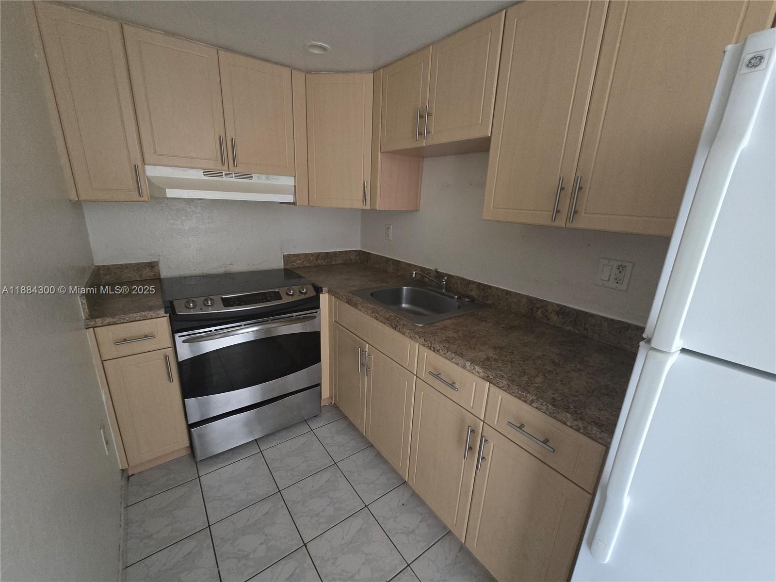 Property photo # 3
