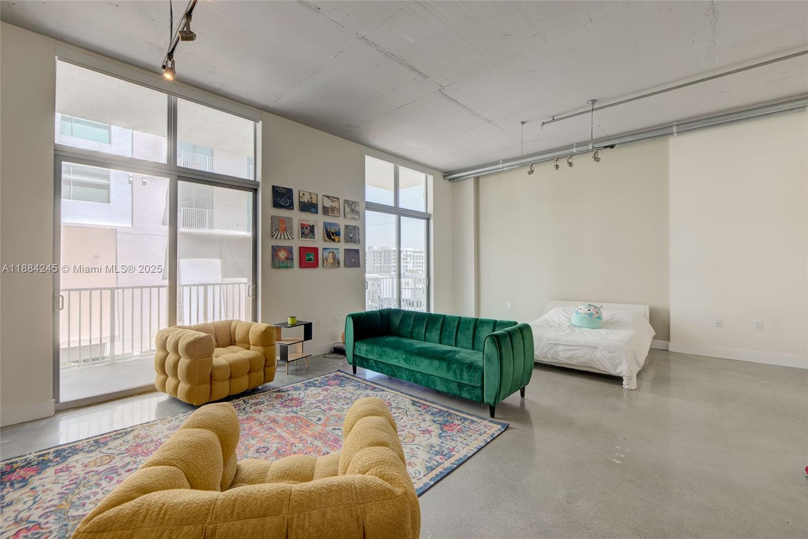 Property photo # 6