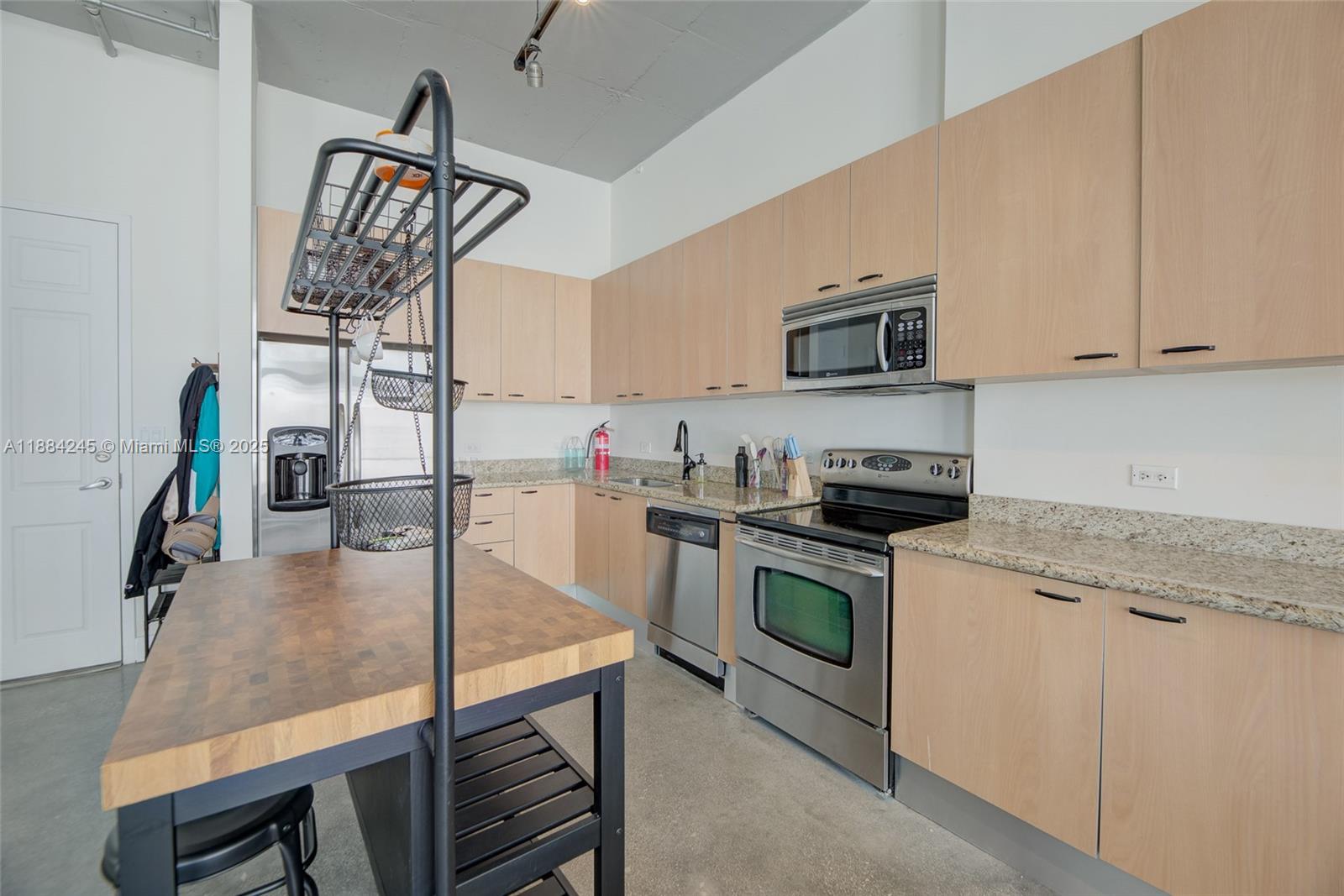 Property photo # 8