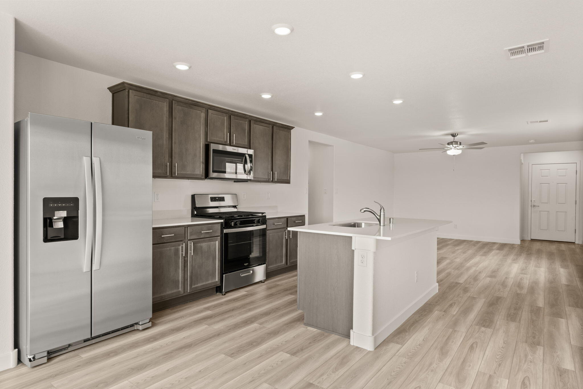 1648 Saddleback Trail NE 