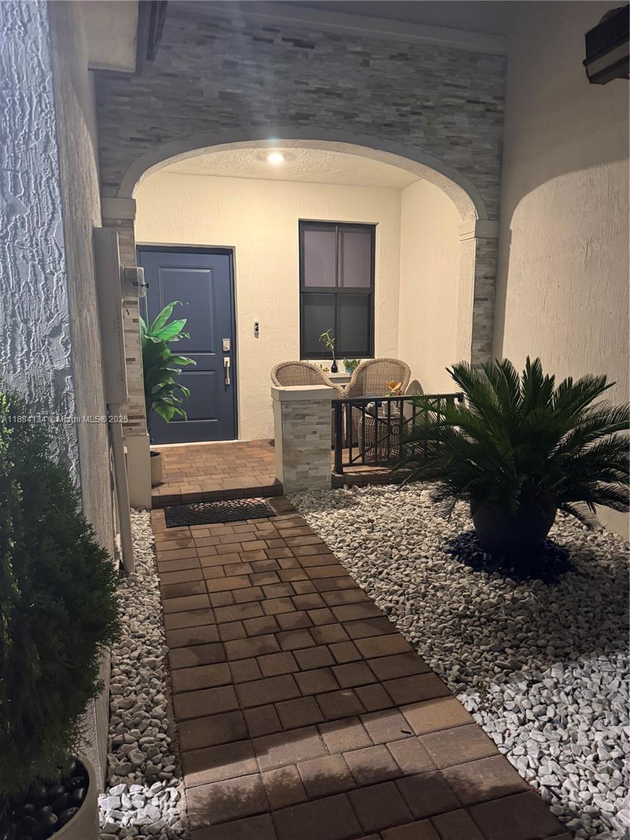 Silver Palm Residential H