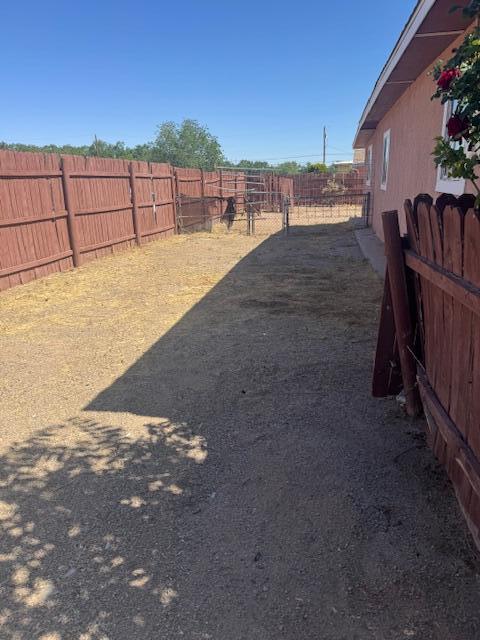 1212 W REINKEN Avenue 